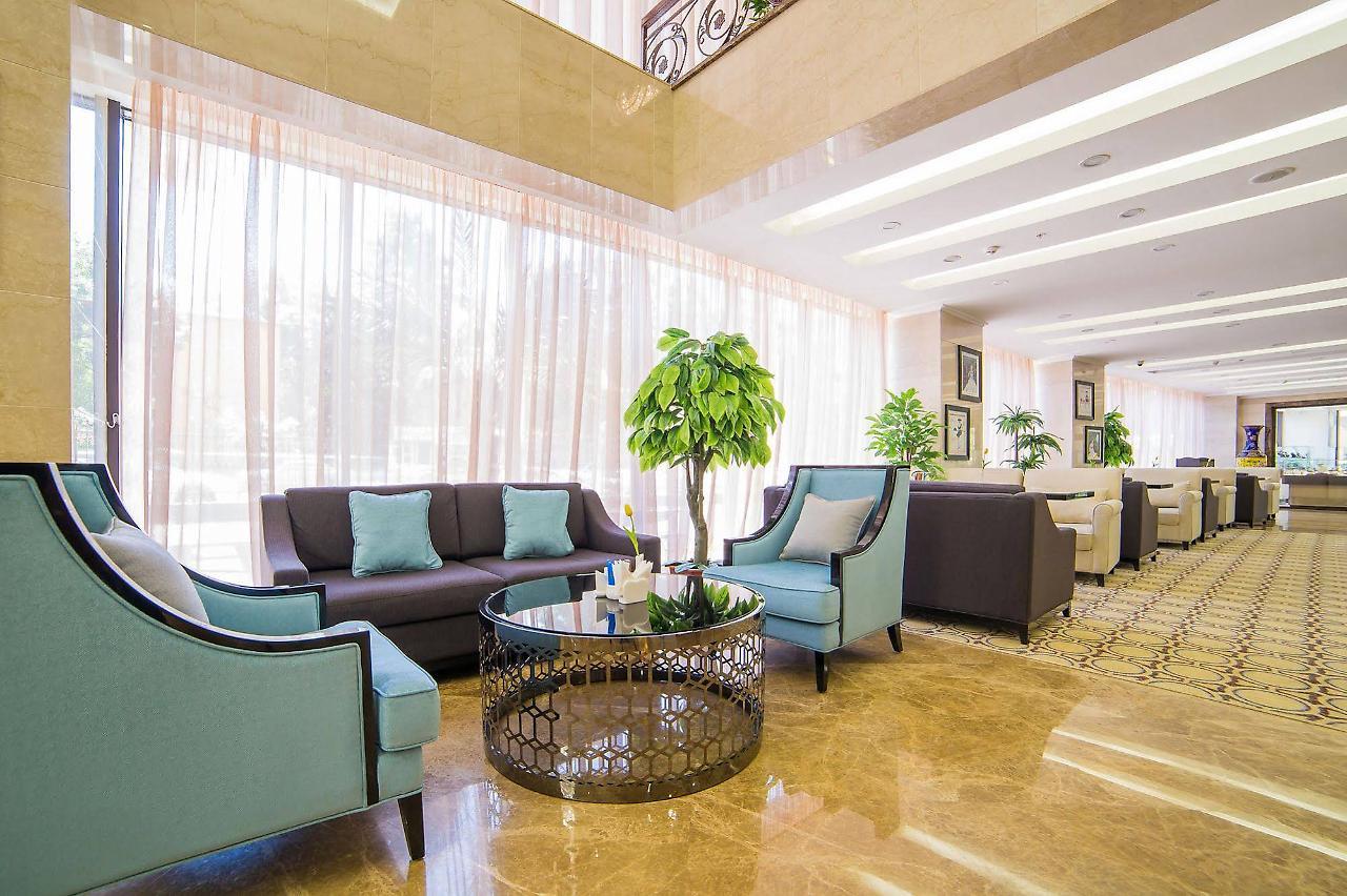 Shera Inn Hotel Alma-Ata Exteriör bild